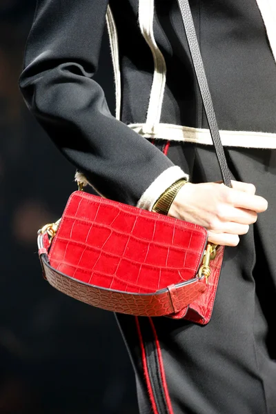Look 11